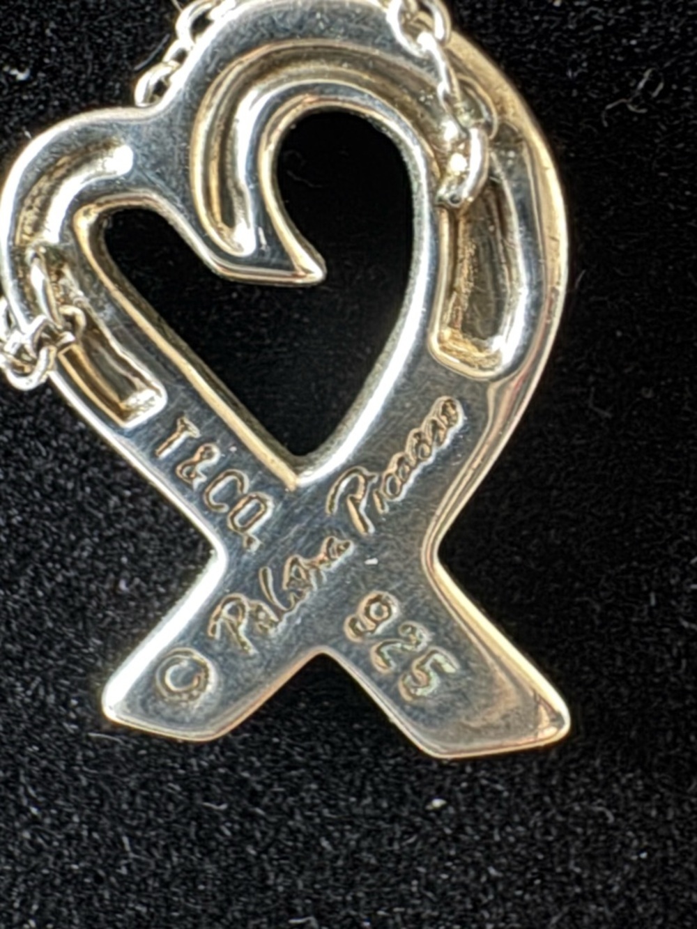 Tiffany & Co. Women’s 925 Loving Heart Silver Pendant Necklace - Picture 3 of 7
